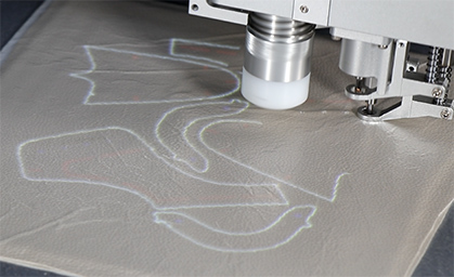 智能震動刀裁剪設備